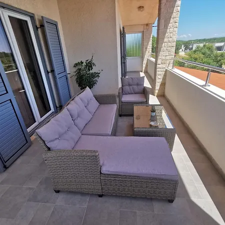 Lägenhet Kira - Spacious With Sea View